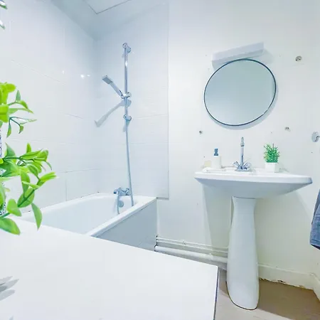 2 Proche De La Cathedrale