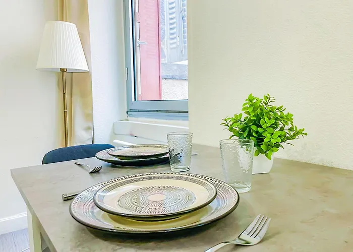 2 Proche De La Cathedrale アパート